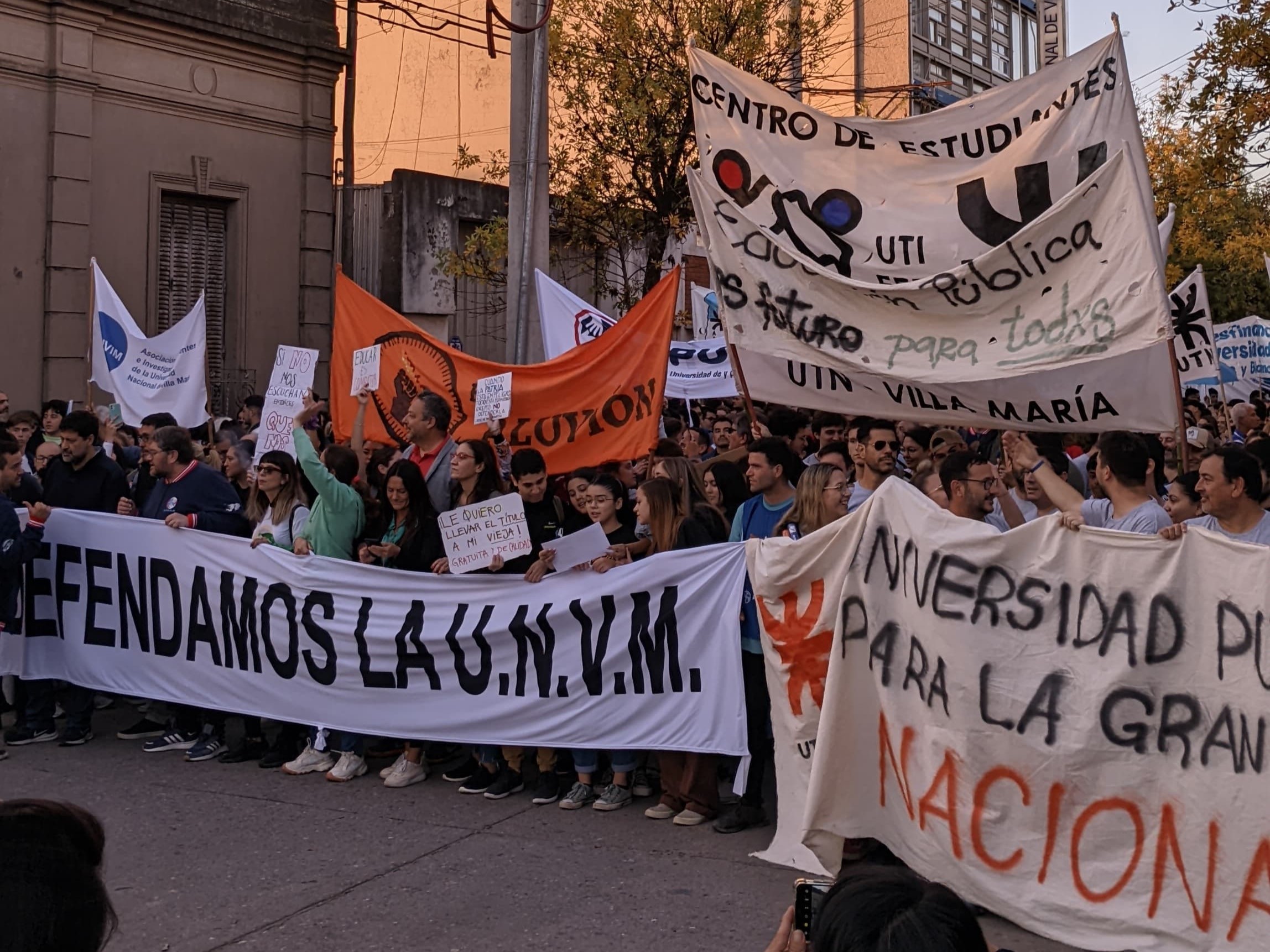 La UNVM convocó a un abrazo y marcha para la semana que viene